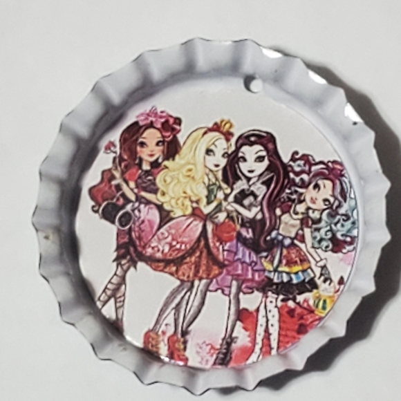 Ever after high bottlecap necklace for 1. On leather cord - Picture 2 of 6